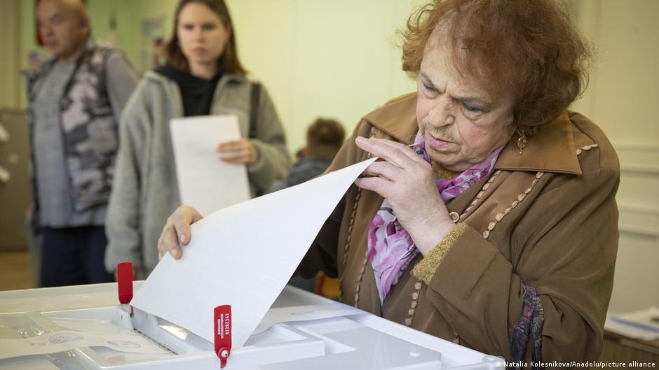 Partidul lui Putin, Rusia Unită, obține un record de locuri în Duma de Stat după alegerile parlamentare