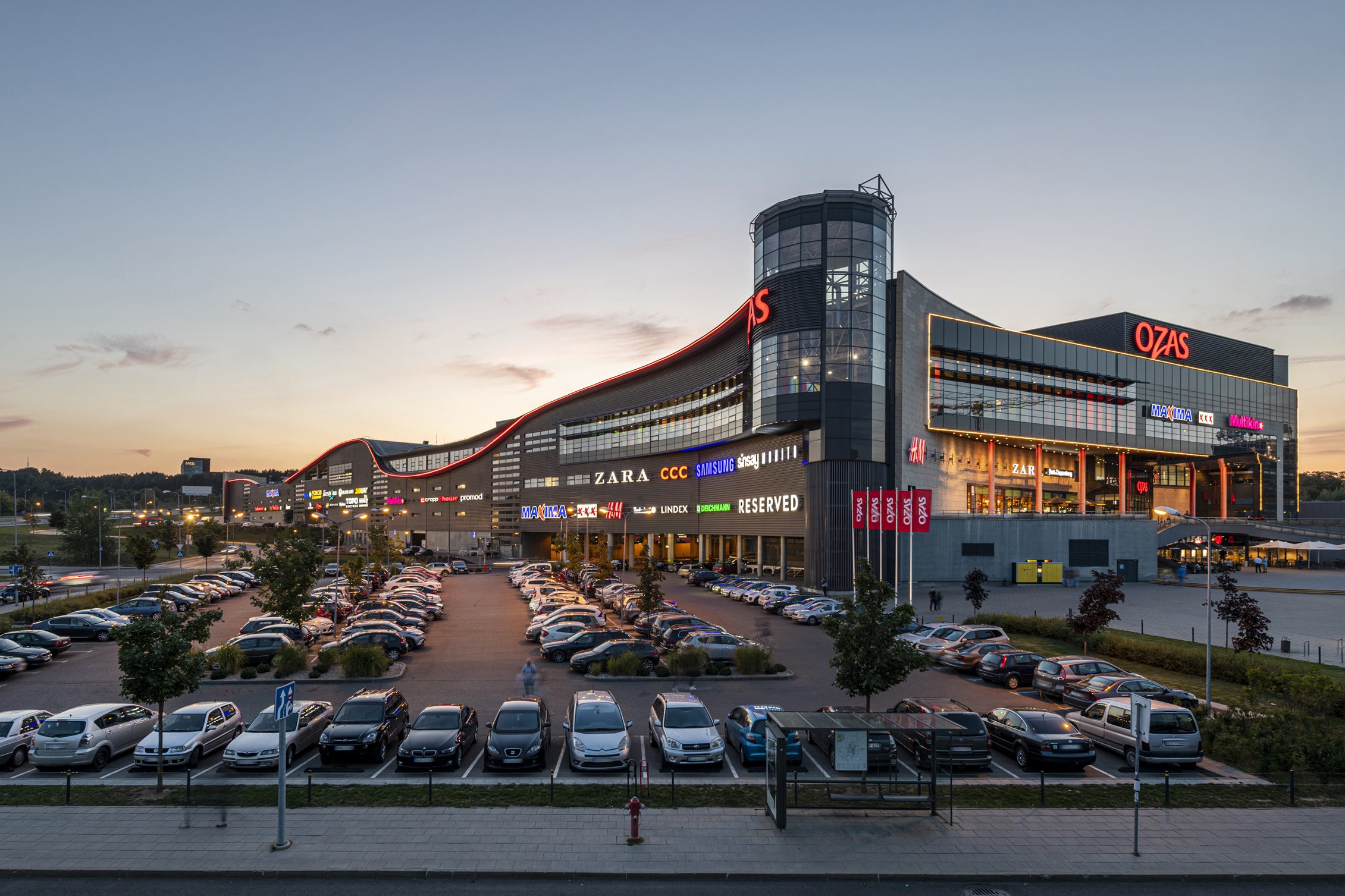 NEPI Rockcastle vinde centrul comercial Ozas din Vilnius pentru 200 de milioane de euro