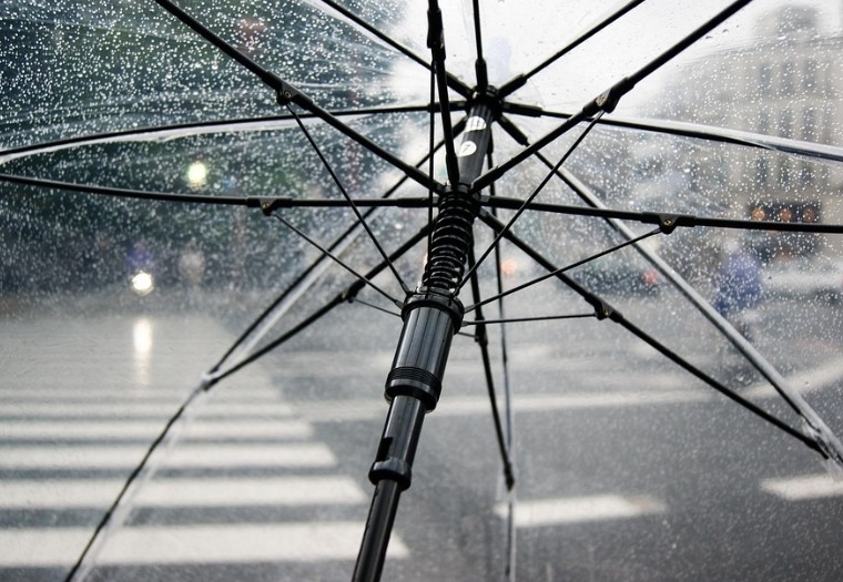 Avertisment meteorologic pentru duminică: ploi abundente, grindină și vânt puternic în mai multe zone