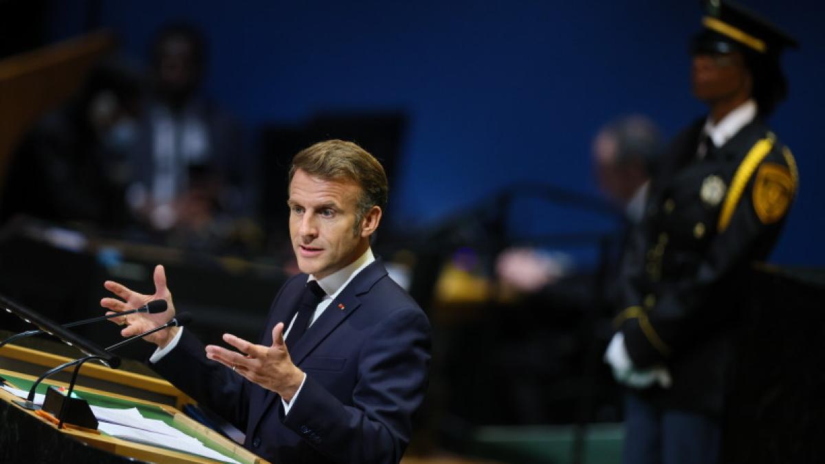 Emmanuel Macron va încerca să-l îndrume pe Donald Trump cu privire la Ucraina și taxele vamale