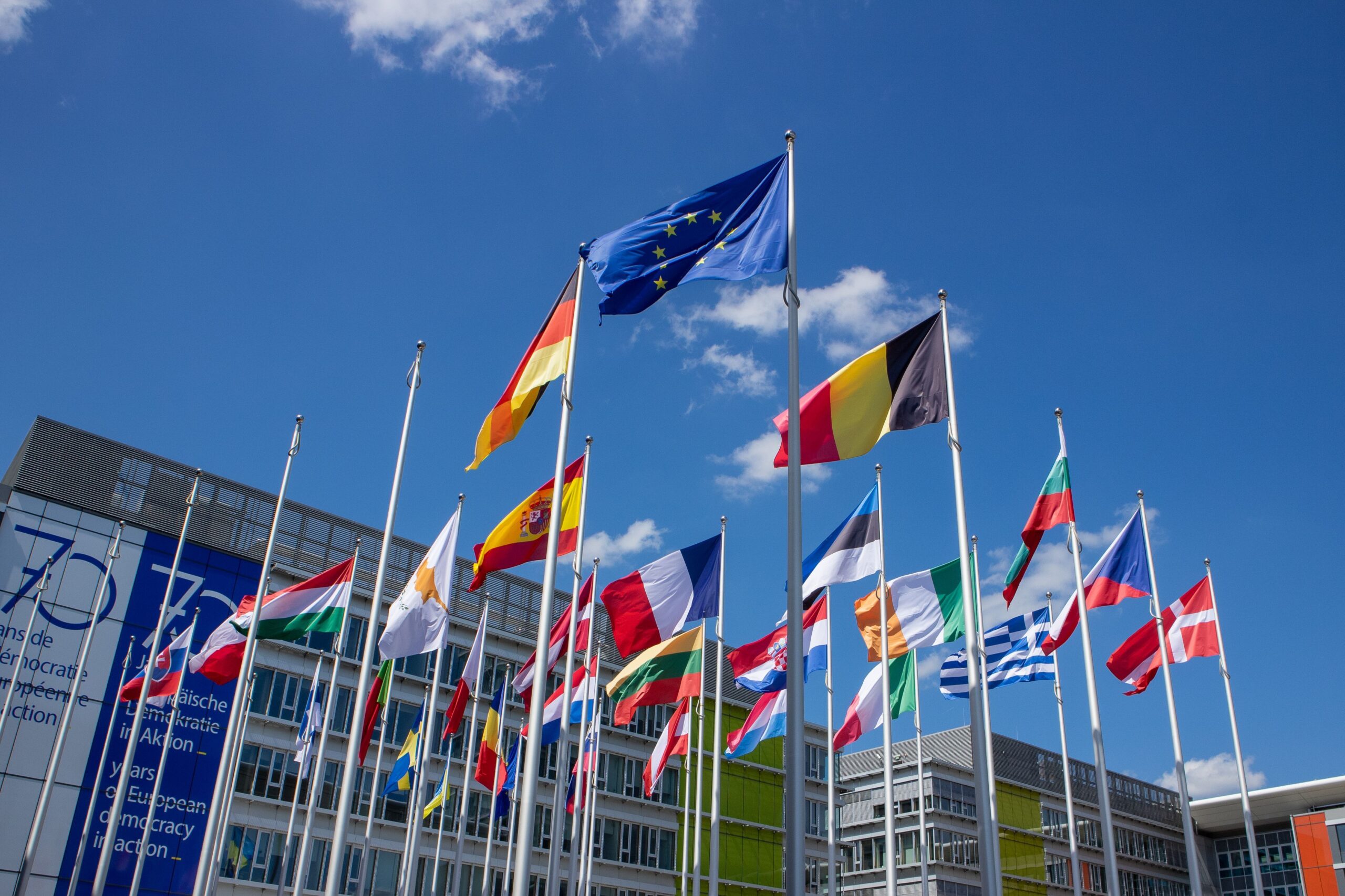 Treisprezece state UE cer Bruxelles-ului o curățenie profundă în legislația europeană