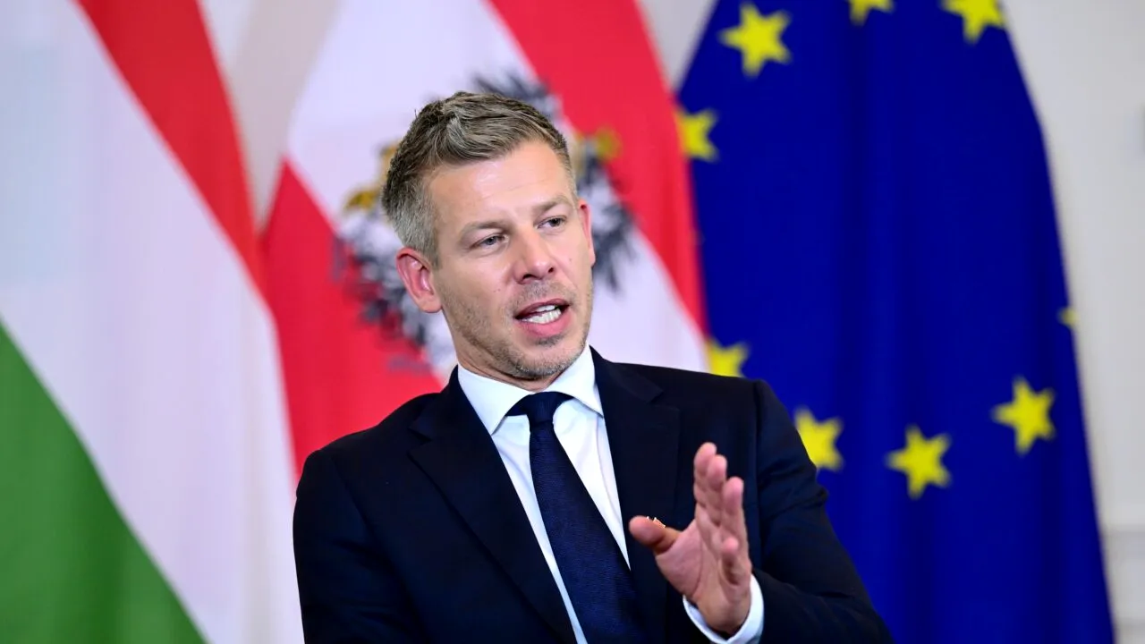 Péter Magyar blochează construcția unui depozit de combustibili pentru Ucraina în Ungaria