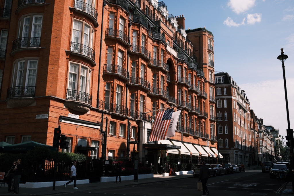 Diplomat american evacuat clandestin din Londra în urma unor acuzații de pedofilie