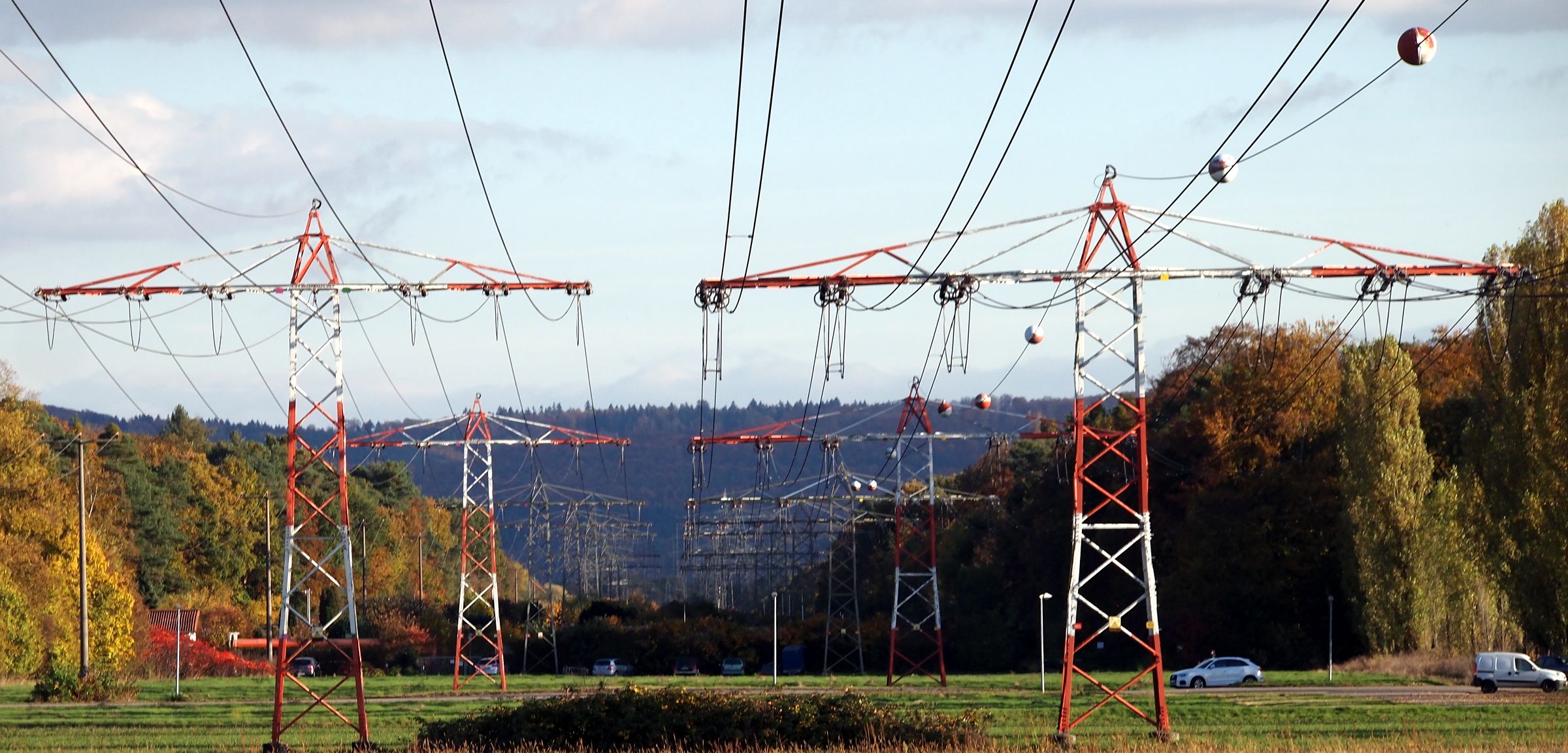 Virgil Popescu: Întărirea rețelelor de electricitate trebuie să devină o prioritate pentru Uniunea Europeană