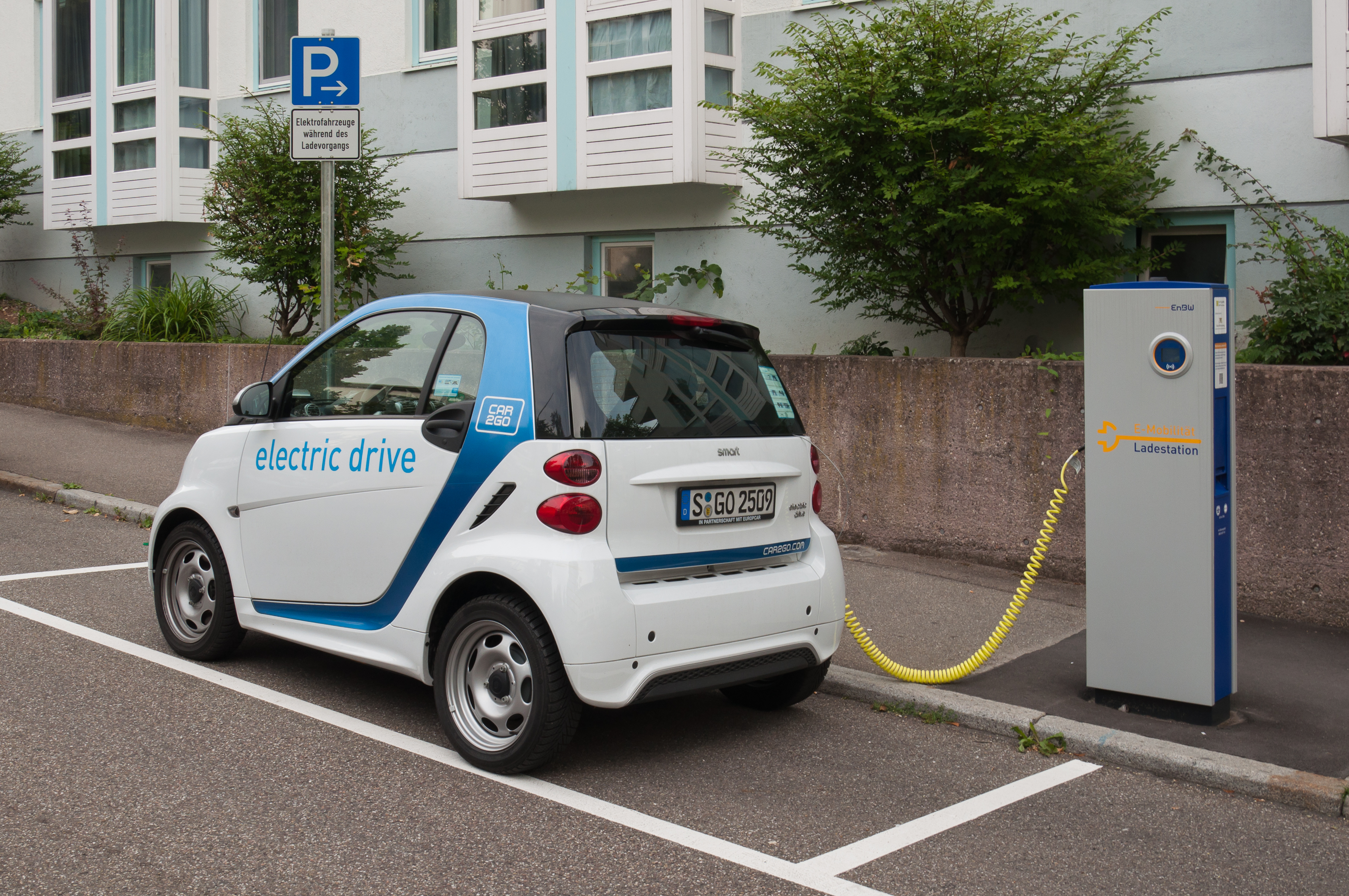 Ponderea vehiculelor electrice a atins un nivel record în Uniunea Europeană
