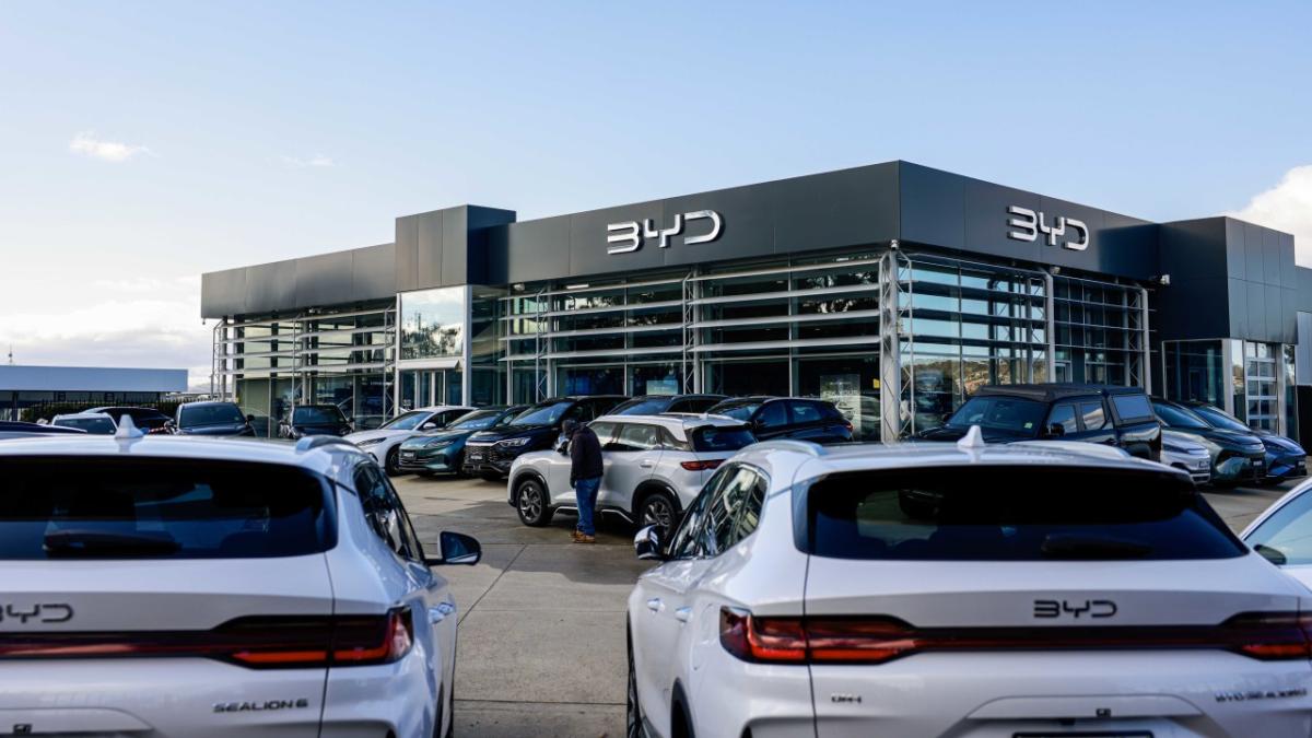 Producătorii auto chinezi domină segmentul hibrid în Europa, profitând de cererea pieței