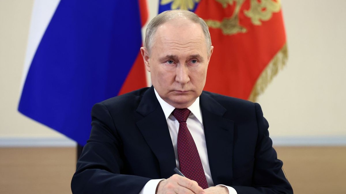 Blogger rus condamnat la închisoare după ce a scris pe buletinul de vot „Putin e un idiot”