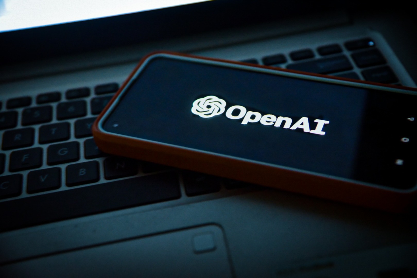 Un agent OpenAI a spart un portal guvernamental din Australia: este primul atac cibernetice de acest tip