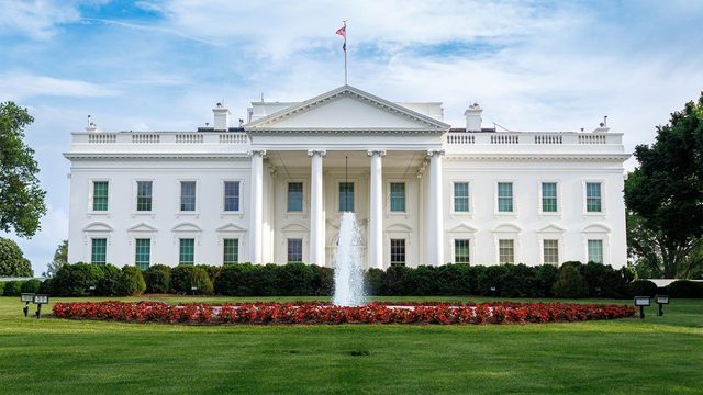 Jurnaliștii de la CNN, Politico și MS NOW au fost refuzați la intrarea în Casa Albă în ciuda unui ordin judecătoresc