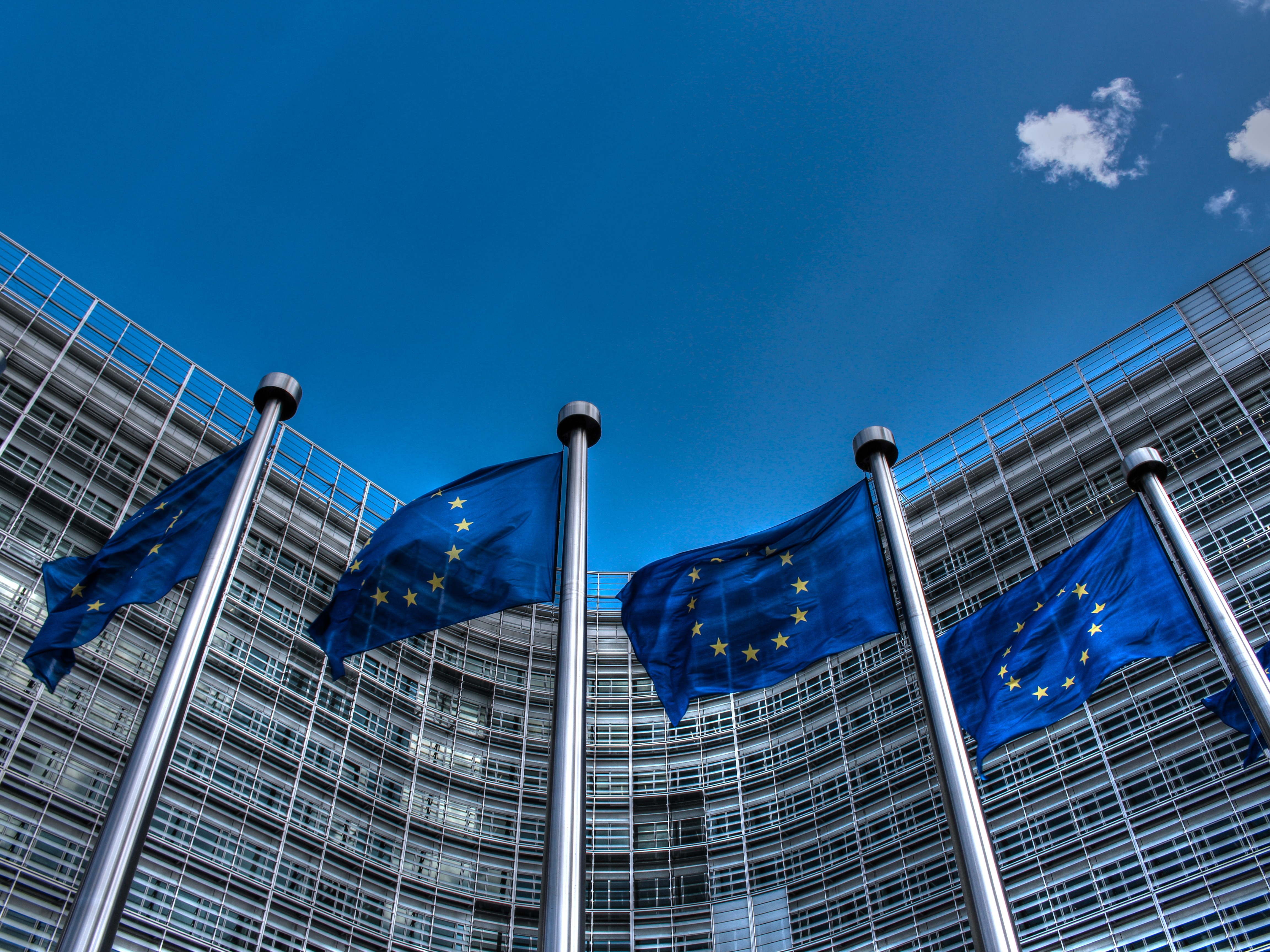 Conflict între Paris, Berlin și Madrid privind eticheta „Made in Europe” în contractele publice