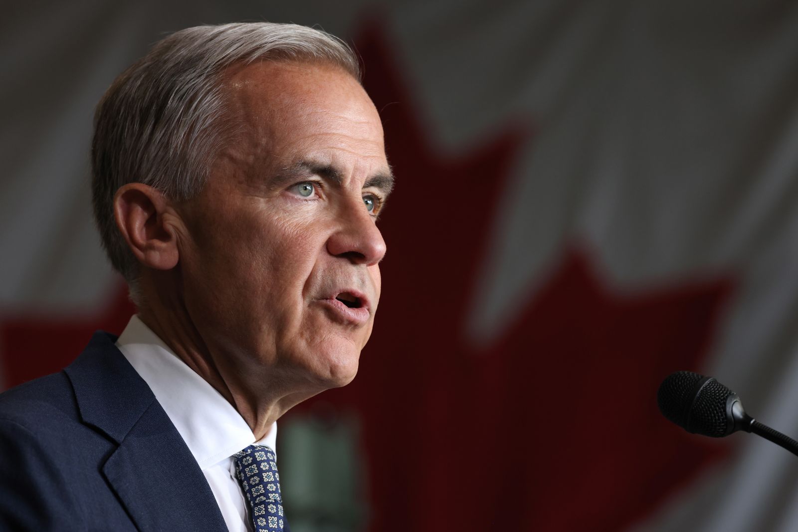 Canada vizează independența economică prin atragerea marilor fonduri de investiții la Toronto