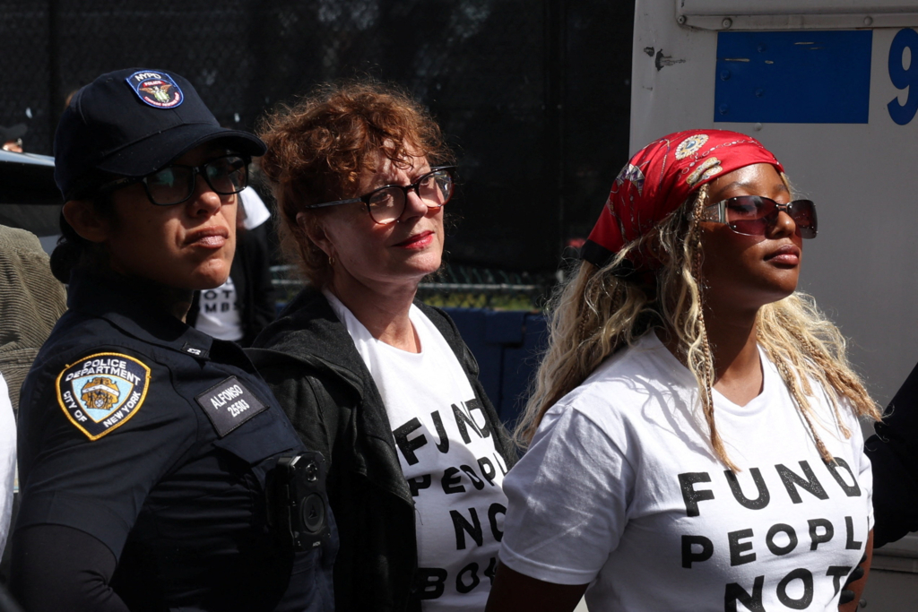Susan Sarandon a fost reținută de poliția din New York în timpul unui protest împotriva lui Benjamin Netanyahu