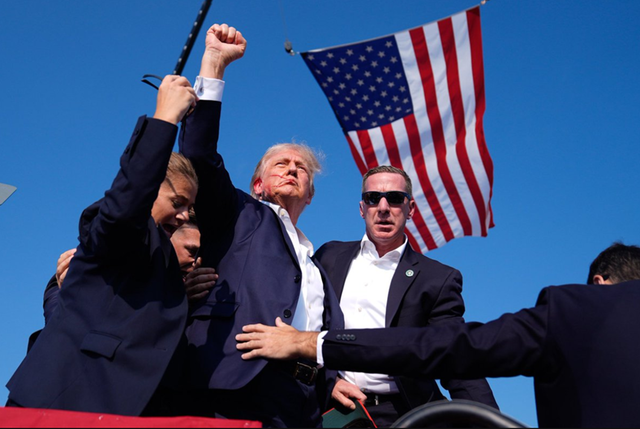 Unul dintre bărbații răniți în tentativa de asasinat asupra lui Trump a decedat