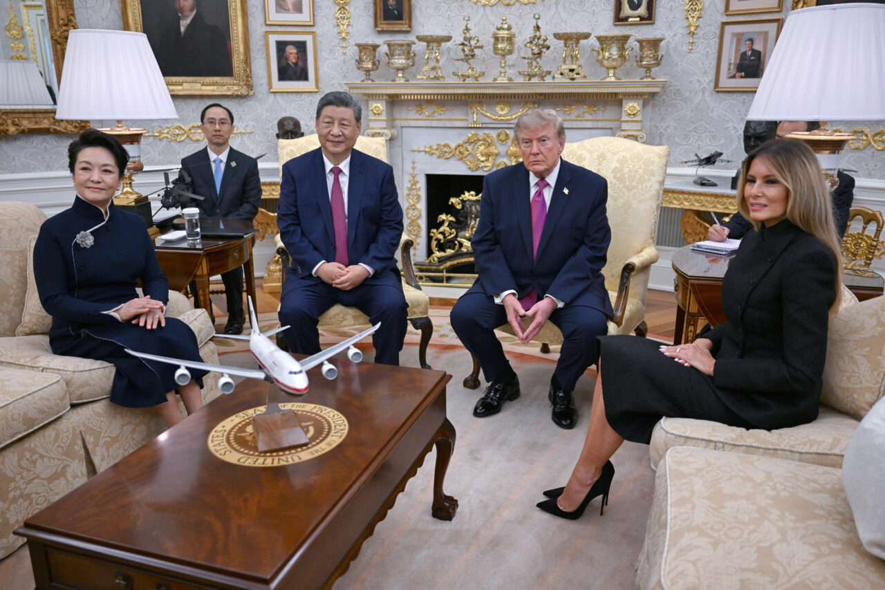 Summit crucial la Casa Albă: Donald Trump și Xi Jinping încearcă să prevină o confruntare între SUA și China