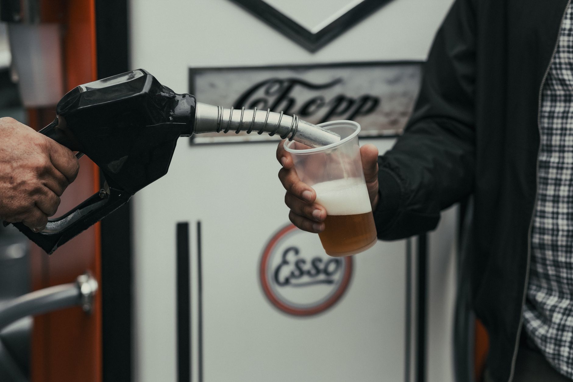 Prețul motorinei a atins un nivel record în Uniunea Europeană, în urma șocurilor energetice