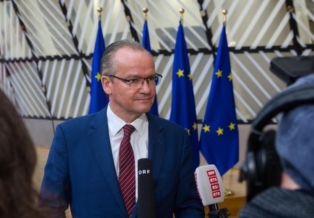 Gunther Krichbaum respinge acuzațiile la adresa lui Siegfried Mureșan: „Sunt complet absurde”
