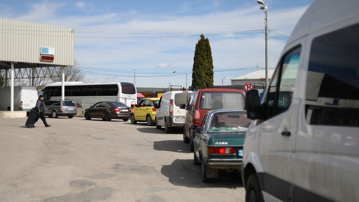 Ucraina propune mutarea punctelor de frontieră pe teritoriile țărilor vecine pentru securitate