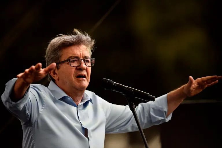 Jean-Luc Mélenchon avansează în cursa prezidențială din Franța, potrivit unui nou sondaj