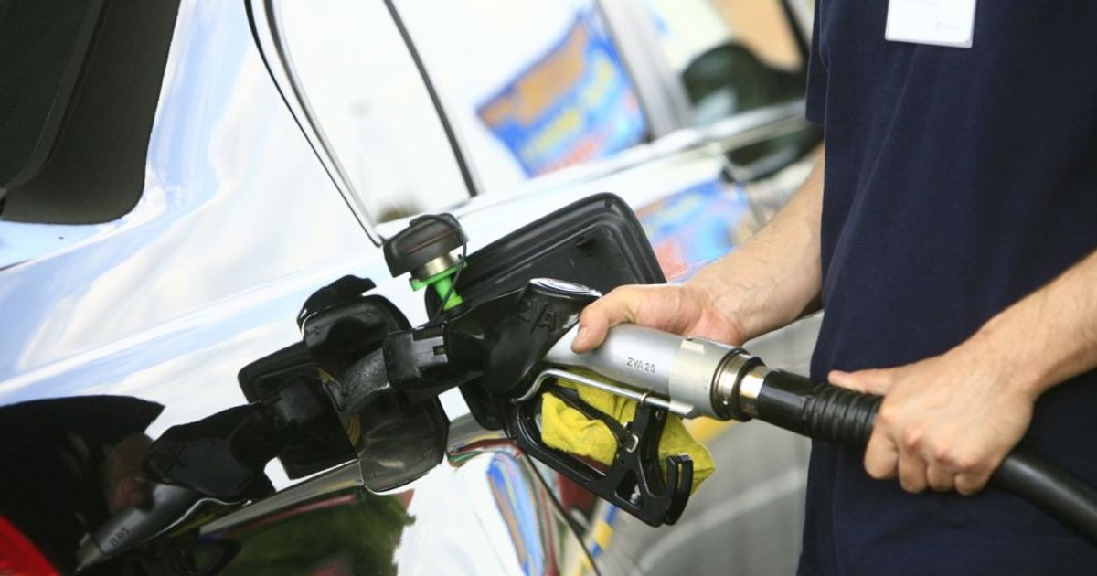 Guvernele europene adoptă măsuri pentru combaterea scumpirii carburanților în contextul incertitudinii din SUA