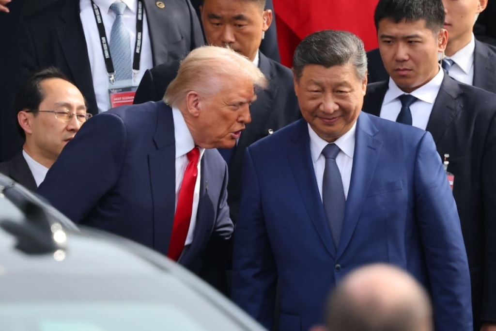 SUA și China stabilesc un acord de reduceri vamale și deschid dialogul privind inteligența artificială