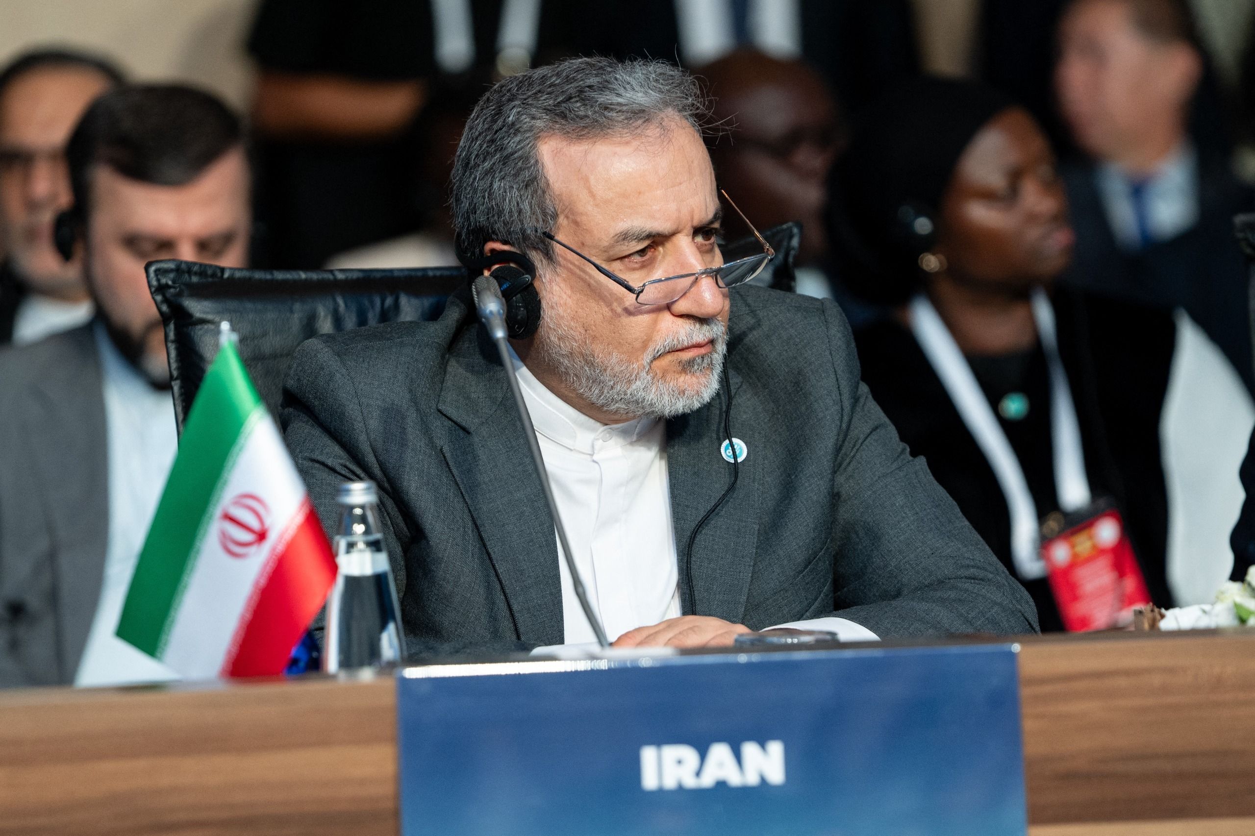 Tensiuni diplomatice între Teheran și Washington privind traficul maritim prin Strâmtorii Ormuz