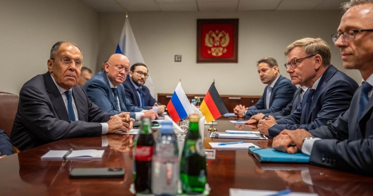 Germania avertizează Rusia împotriva escaladării în cadrul unei întâlniri rare între șefii diplomației
