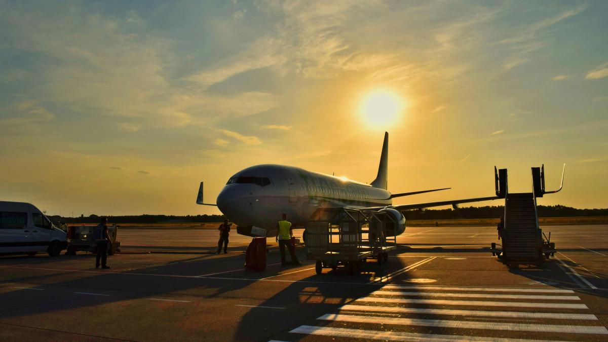 Aterizare de urgență în Portugalia pentru un avion Delta Air Lines cu aproape 300 de pasageri