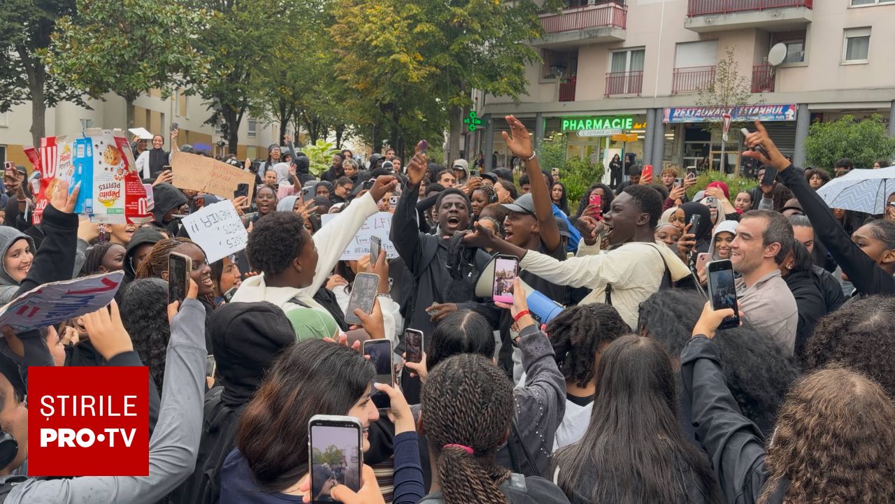 Proteste violente în Franța: 164 de elevi arestați și sute de școli afectate de blocaje