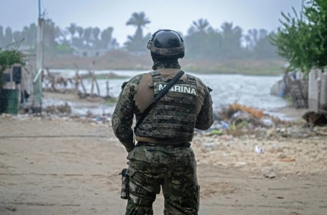 Uraganul Polo a lovit coasta Mexicului cu forța de categoria 3, fiind mobilizate 7.000 de militari