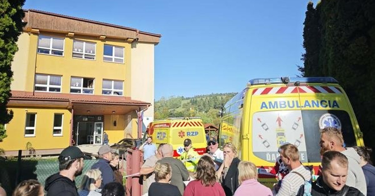 Tragedie în Slovacia: Un elev a atacat într-o școală, o profesoară fiind ucisă