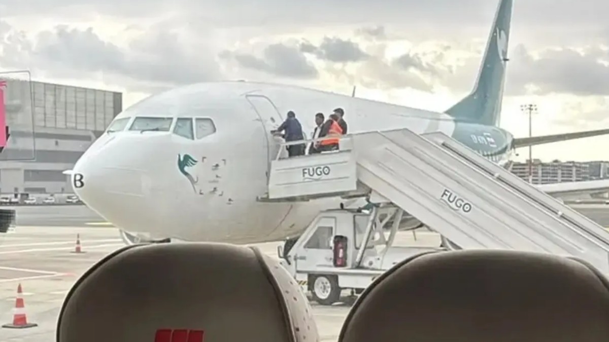 Un avion Boeing 737 a fost sechestrat pe pistă în Istanbul din cauza unei datorii de 3 milioane de euro