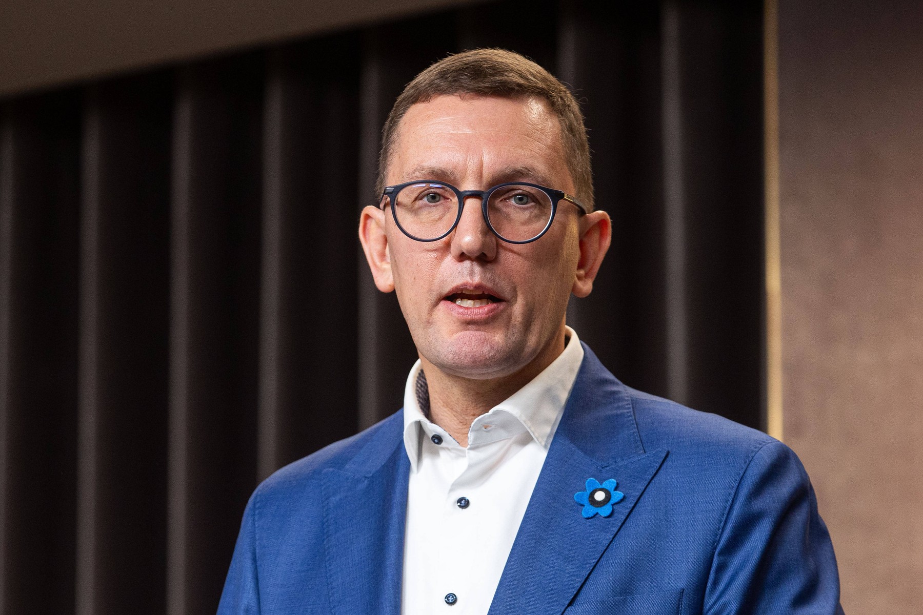 Estonia acuză serviciile secrete ruse de sabotaj asupra unui furnizor de vehicule militare pentru Ucraina