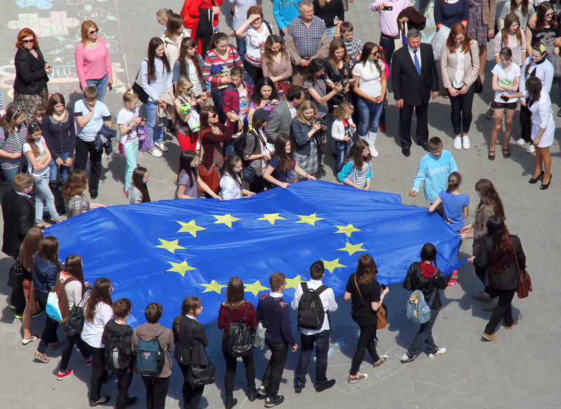 UE ar putea impune Ucrainei accelerarea reformelor pentru deblocarea a 90 de miliarde de euro