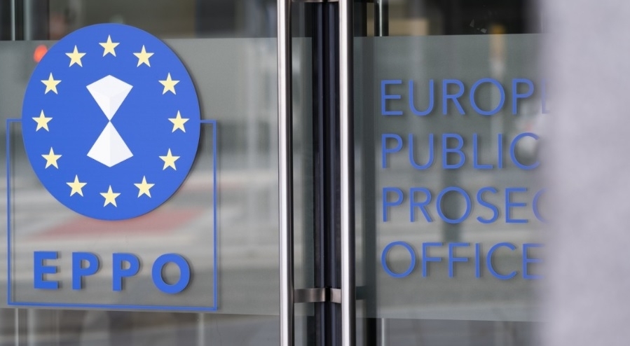 Frauda telefoanelor mobile: peste un milion de dispozitive uzate vândute ca noi în UE, inclusiv în România