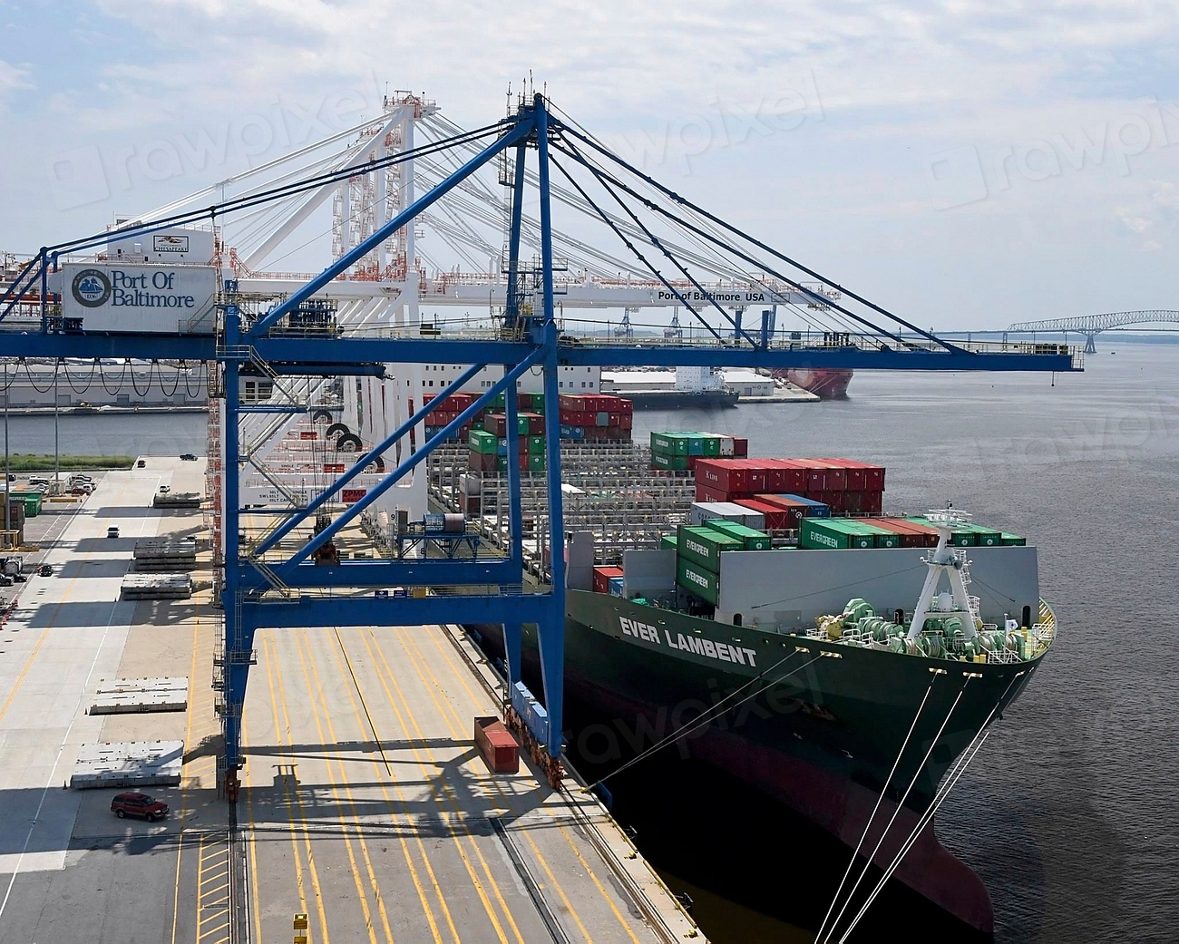 China amenință Uniunea Europeană cu represalii comerciale în cazul unor noi restricții impuse companiilor sale