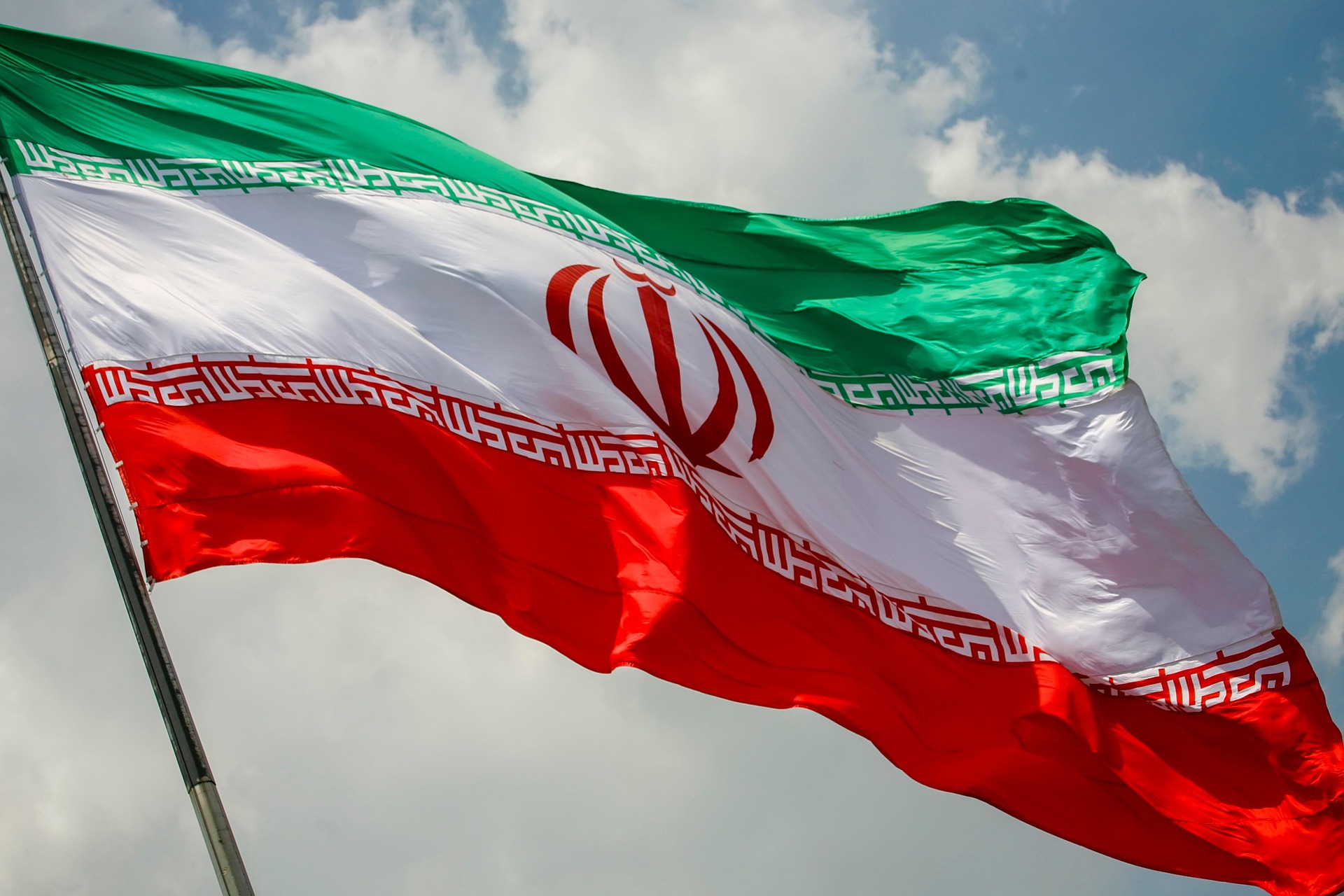 Plan de redeschidere a Strâmtorii Ormuz: Iranul a primit răspunsul SUA, dar există divergențe