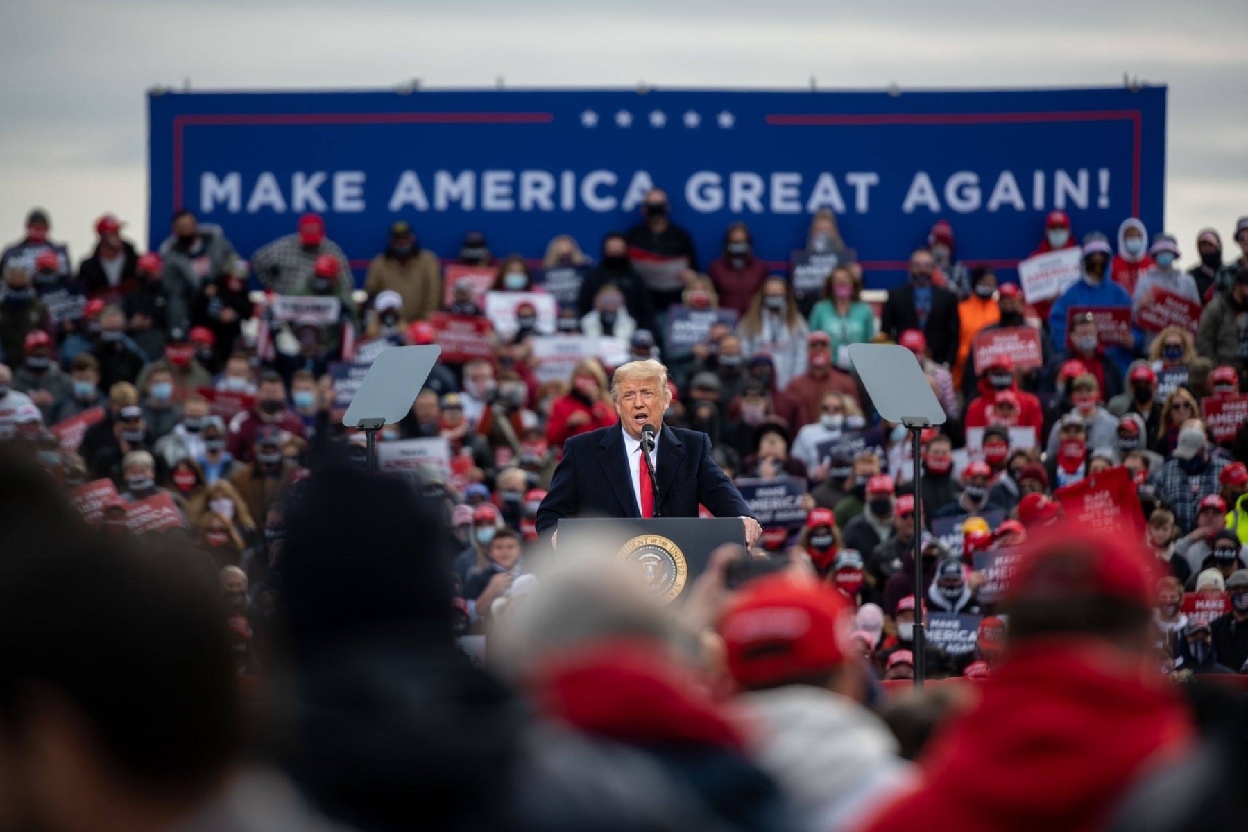 Donald Trump anunță un tur de campanie de 32 de zile pentru susținerea republicanilor