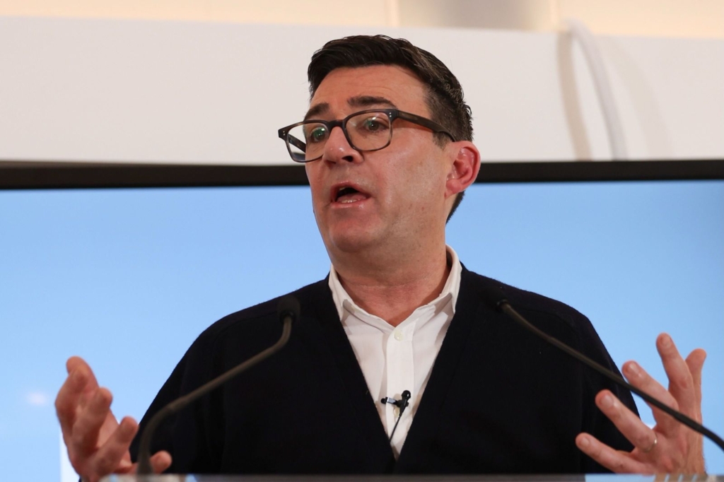 Premierul britanic Andy Burnham sugerează că revenirea în Uniunea Europeană este o opțiune pe viitor