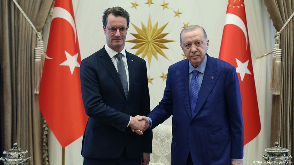 Hendrik Wüst, în vizită în Turcia: întâlnire prelungită cu Erdogan în contextul speculațiilor despre funcția de cancelar