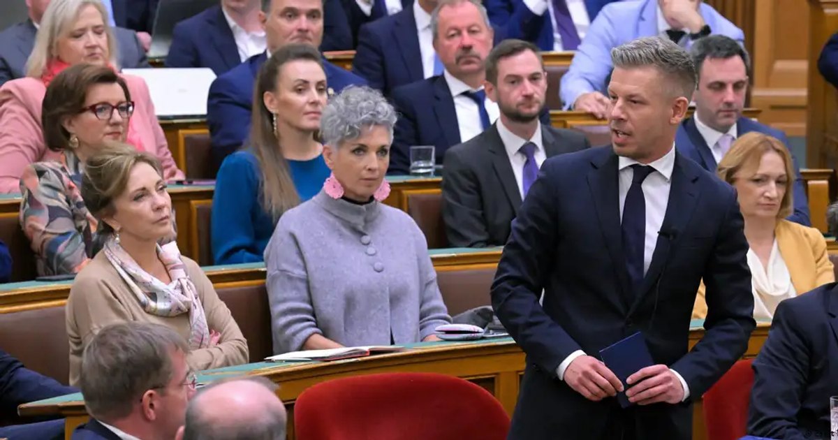 Ungaria: Începe lupta împotriva rețelei de corupție a lui Orbán prin arestarea unor foști miniștri