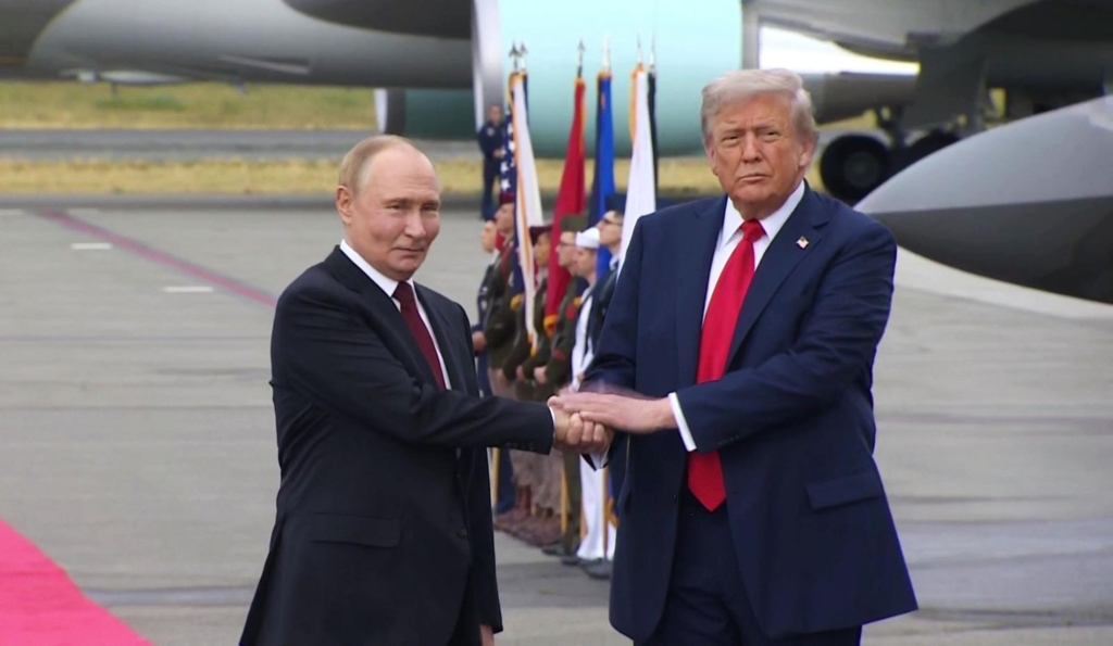 Noua strategie a lui Trump pentru Rusia: schimb de prizonieri cu relaxarea sancțiunilor economice