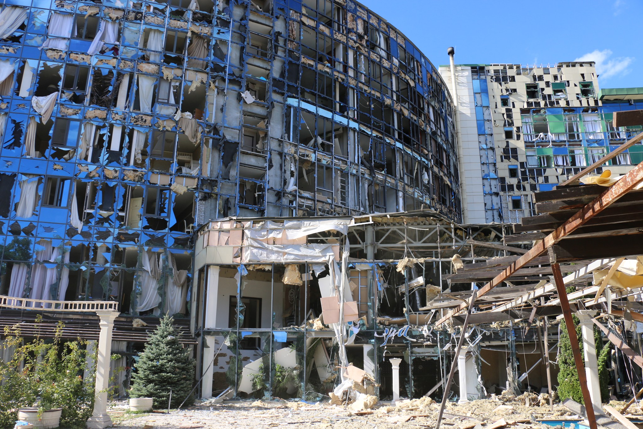 Zelenski acuză Rusia că a abandonat regulile războiului prin atacuri asupra țintelor civile