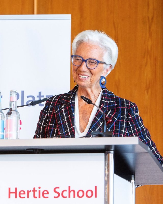 Italia solicită explicații oficiale privind posibla plecare anticipată a președintei BCE, Christine Lagarde