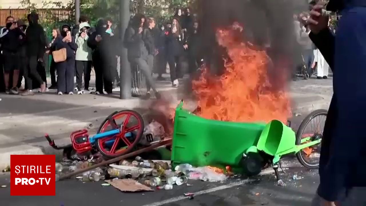 Proteste violente în Franța: mii de arestări și sute de răniți în urma manifestațiilor elevilor