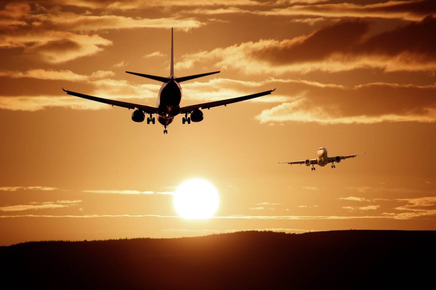 Pilotul de la FlyDubai a supraviețuit unei tentative de omor în carlingă, pasagerii l-au imobilizat pe atacator
