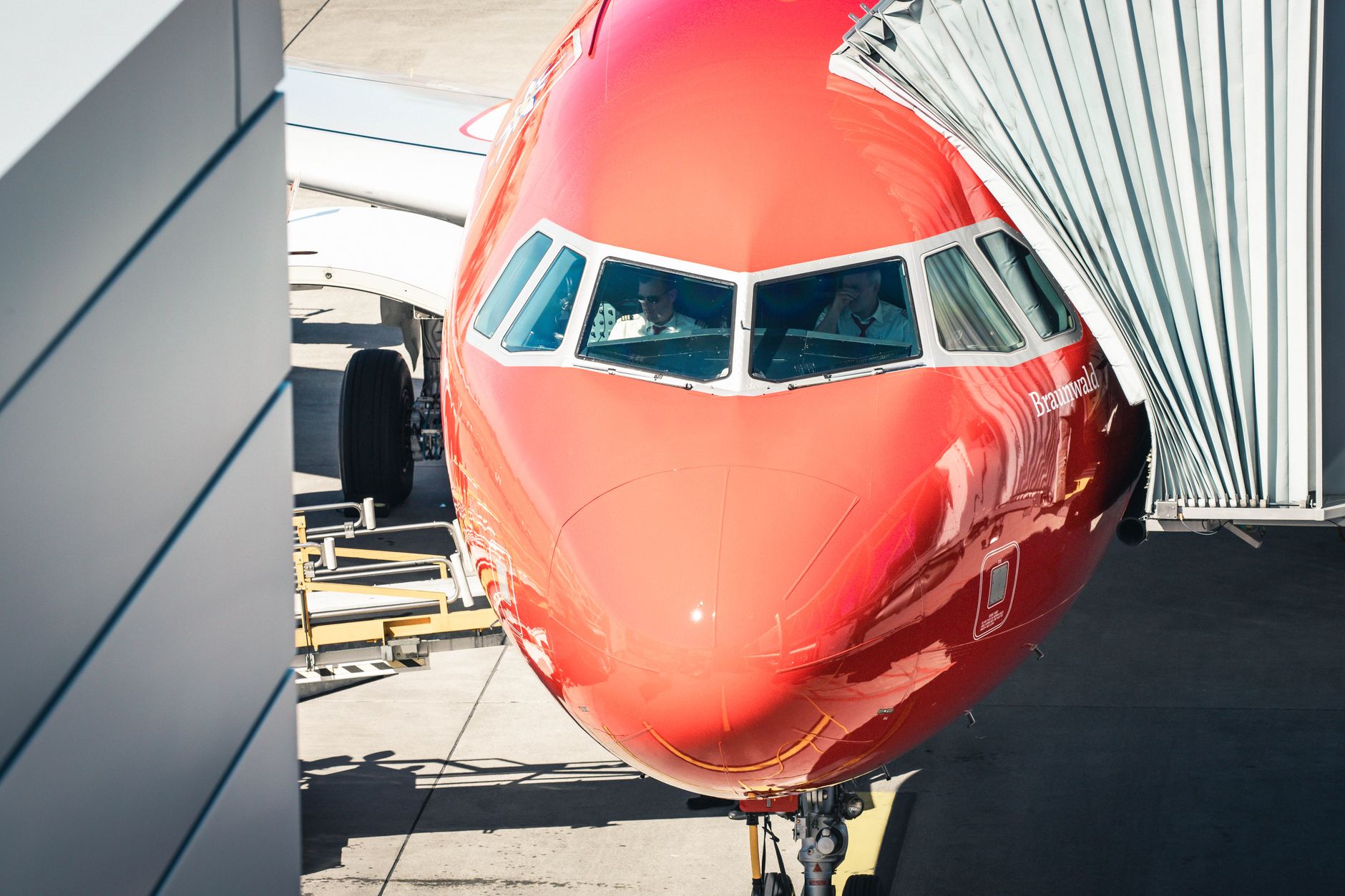 Incidentul de la bordul avionului Flydubai a fost clasificat drept atac terorist de autoritățile din Emiratele Arabe Unite