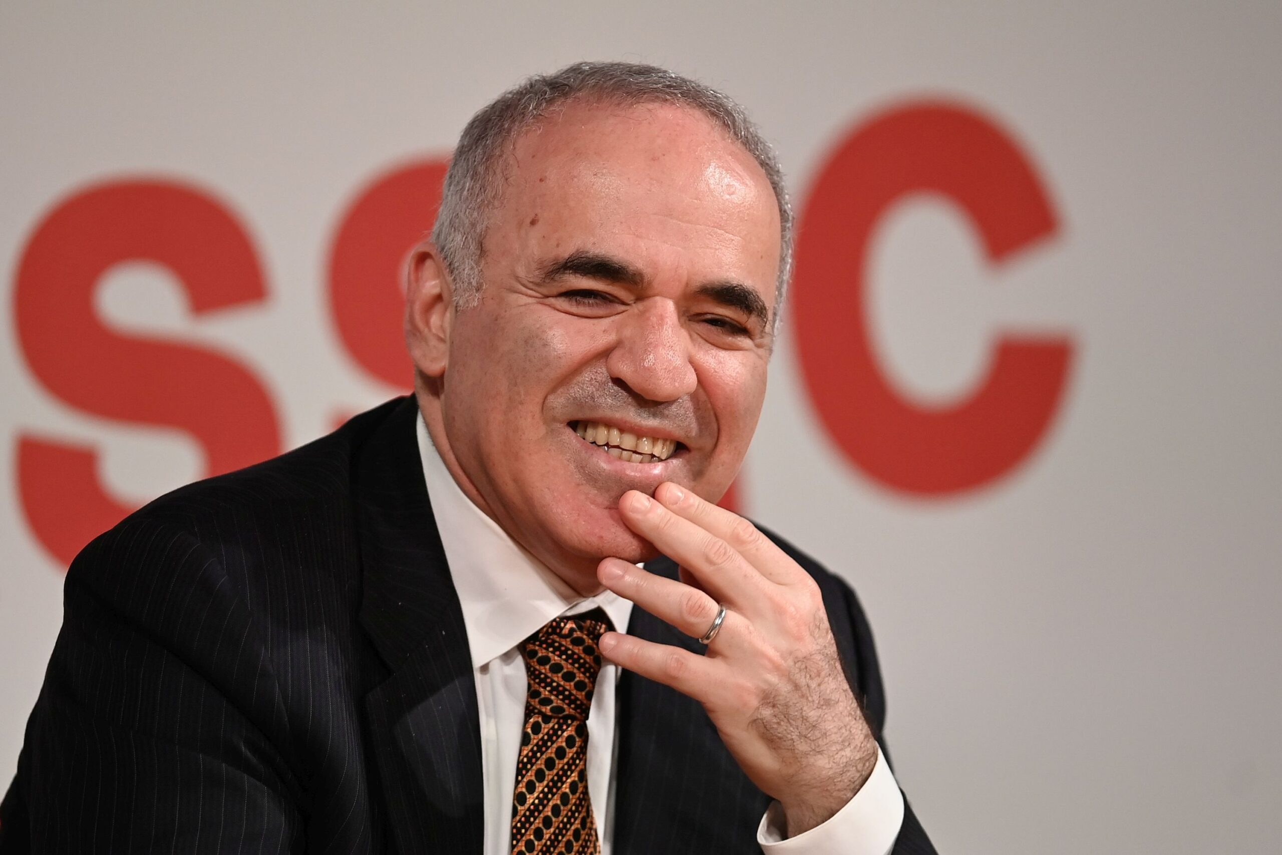 Misterul din spatele amenințărilor la adresa lui Garry Kasparov și contextul violenței politice din Rusia