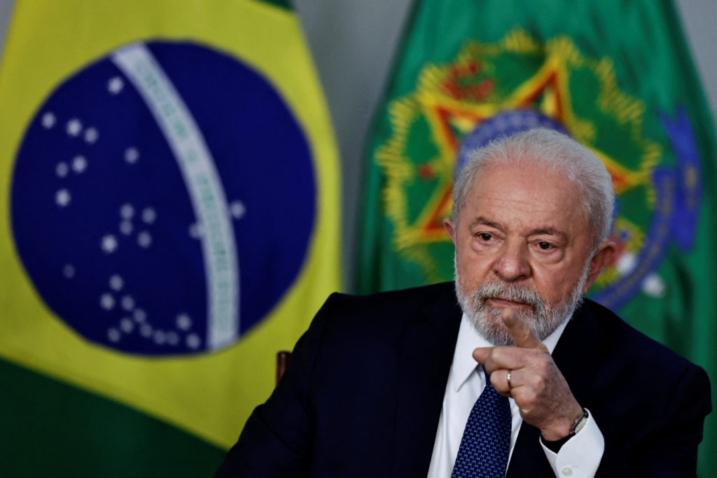 Lula da Silva candidează pentru al patrulea mandat prezidențial în Brazilia, într-un climat de polarizare extremă