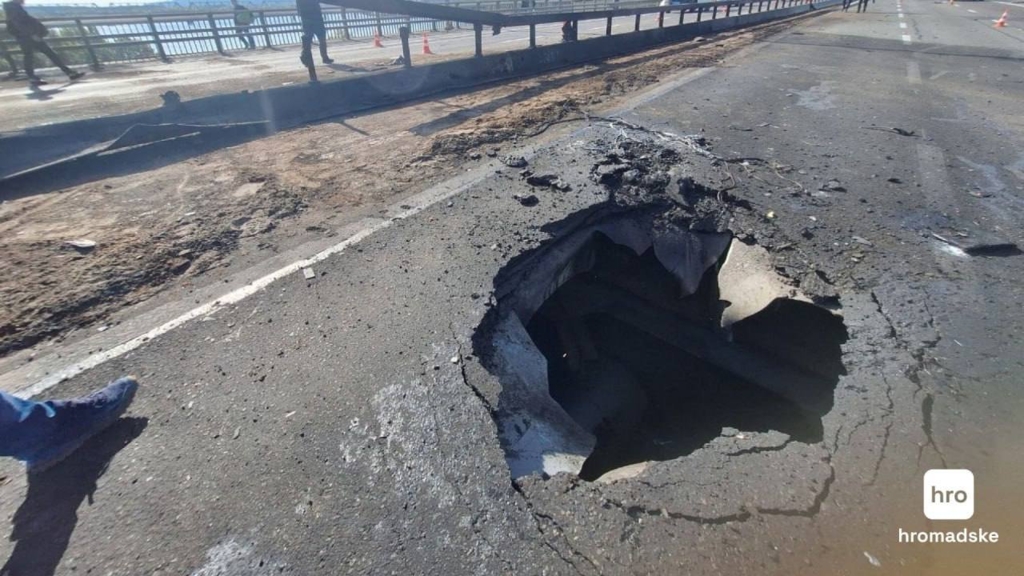 Rusia a atacat Podul de Nord din Kiev: avariiuni la carosabil și la rețeaua de termoficare