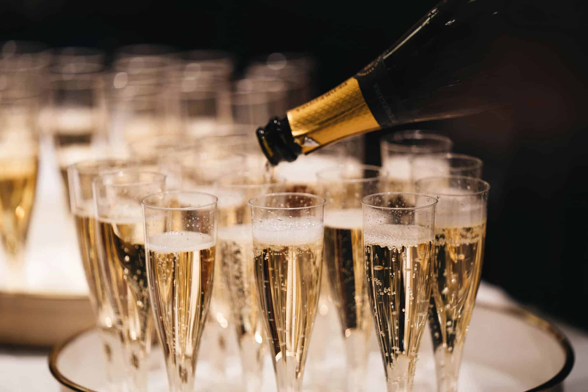 Schimbările climatice modifică regulile de producție în Champagne: se permite un nivel mai mare de alcool